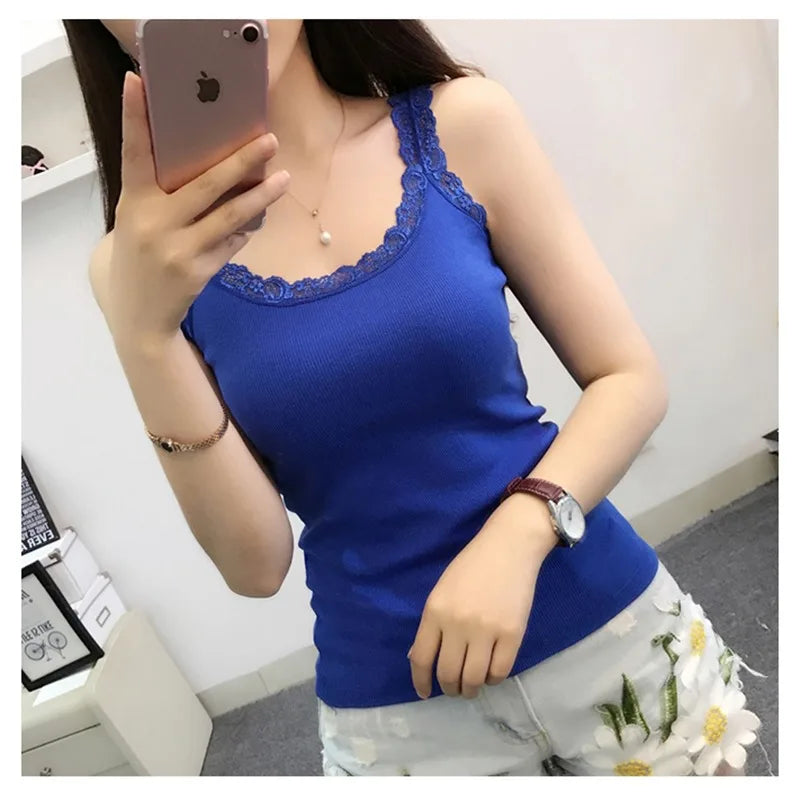 Débardeur d'été noir sans manches pour femme, avec haut en dentelle et intérieur rouge, style camisole en dentelle, sous-vêtements amples, vêtements pour femmes, gilet