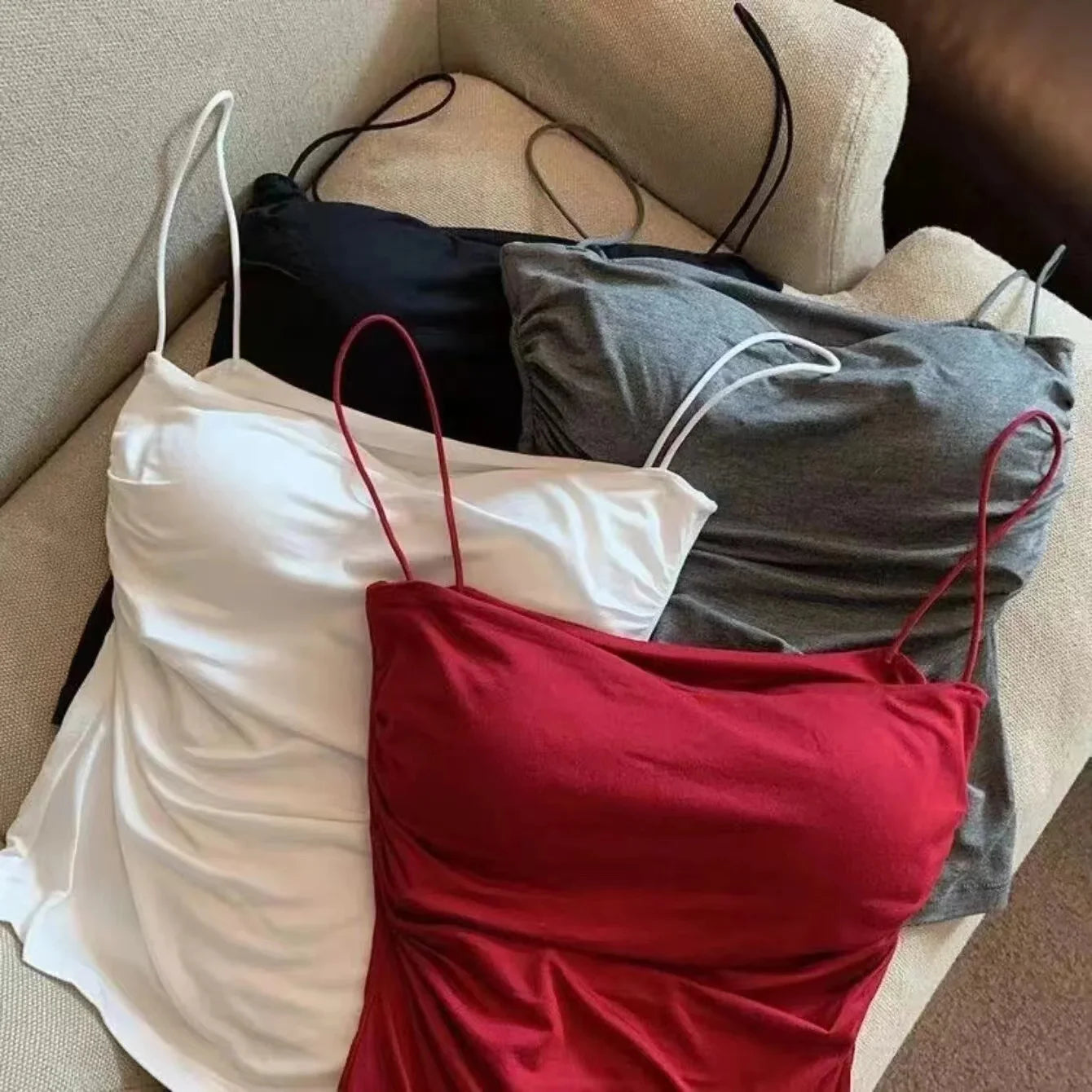 Nouveau débardeur dos nu tendance été style coréen pour femme, avec soutien-gorge intégré, extensible, idéal pour la plage et le quotidien.